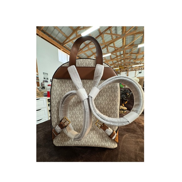 Michael Kors Signature Cream and Brown Backpack NWT - Picture 2 of 7